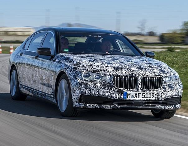 Technologie- und Innovations-Workshop zur neuen BMW 7er Reihe. PreDrive Miramas.